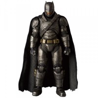 Batman Armored Dawn Of Justice MAFEX